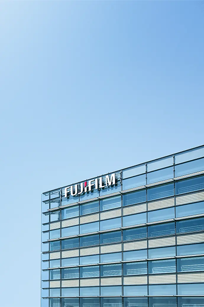 富士フイルム本社社屋外観