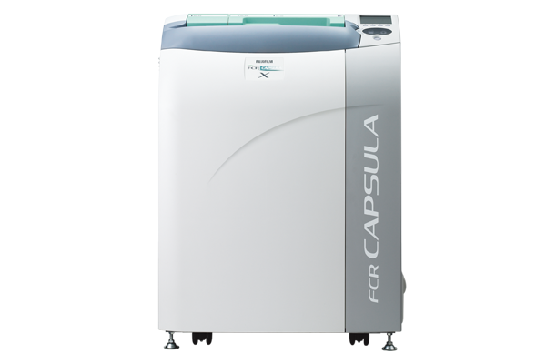 [imagem] Logotipo do FCRAC CAPSULA X à esquerda e FCR CAPSULA X em branco à direita