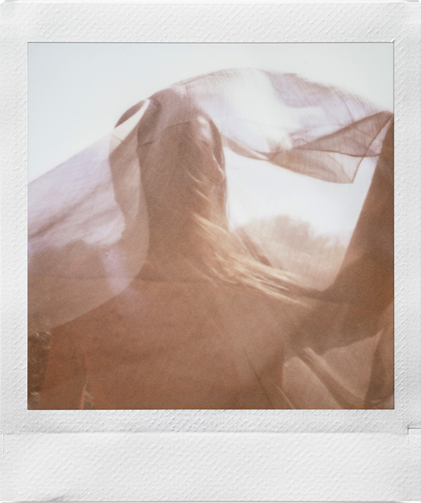Sample image captured on SOFT HAZE (Portrait with Veil)