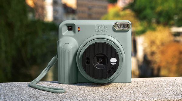 Simple and approachable camera design