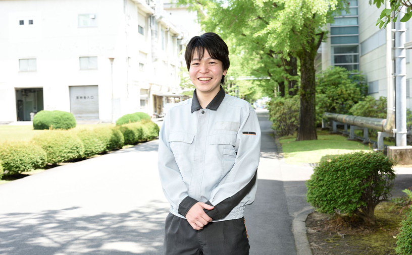 インタビューを受けている様子