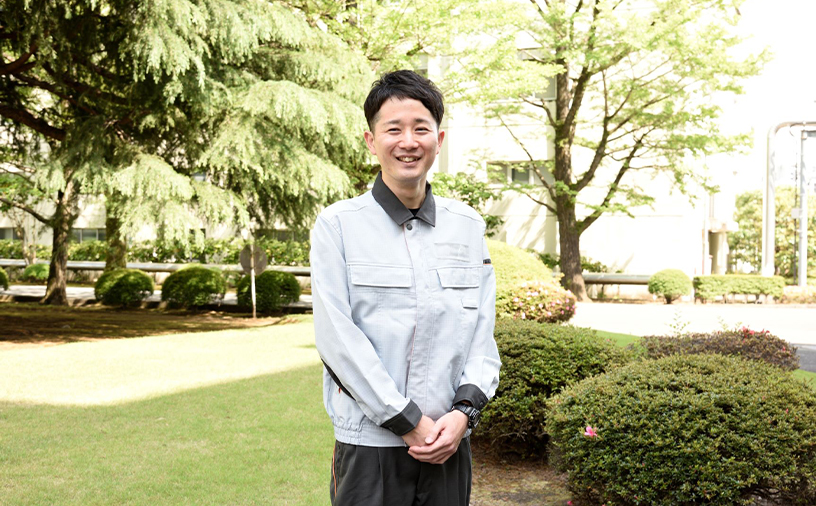 インタビューを受けている様子