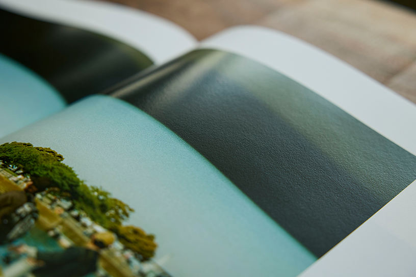 「FUJICOLOR ARTBOOK」のイメージ画像(ズーム/質感表現)