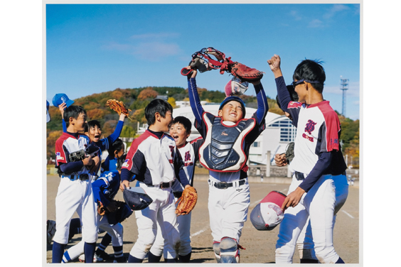 野球チームの子供たちを写した2025年の応募作品