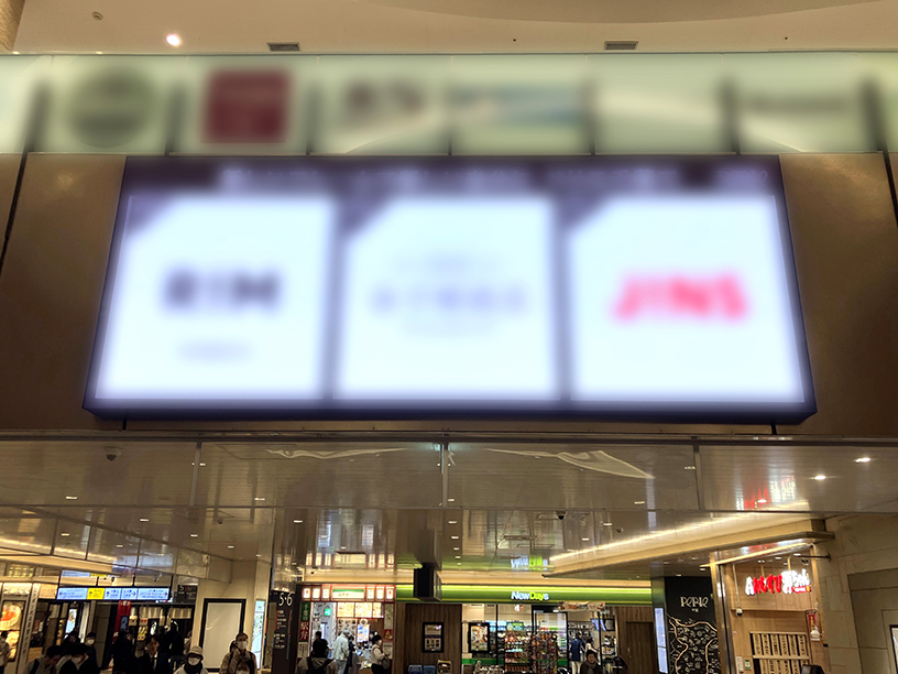 ペリエ千葉 LEDビジョン設置写真