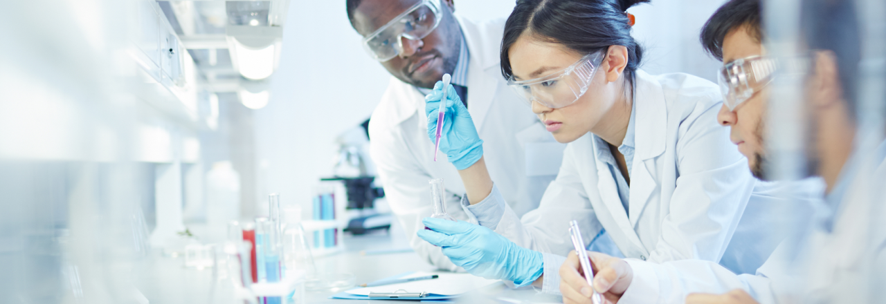 創薬支援、再生医療の研究現場