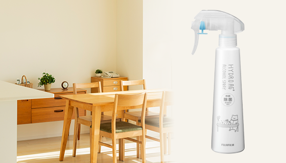 リビングを背景にした抗菌用品