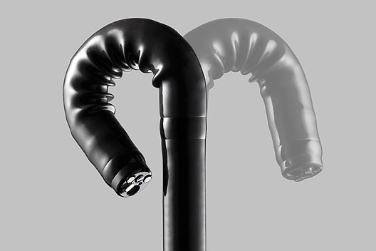 [photo] Punta flexible del endoscopio doblada hacia abajo hacia un lado