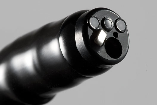 [photo] Punta del endoscopio, con piezas en funcionamiento