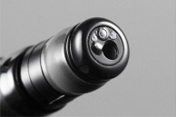 [photo] Distal end of EG-580UR endoscope with functional parts