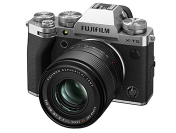 Mirrorless digital camera “FUJIFILM X-T5”