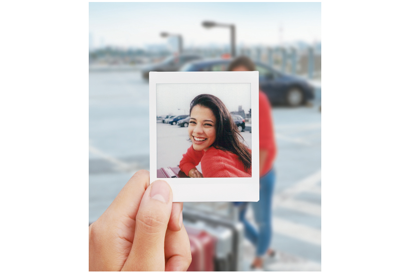 [photo] Sample squared photo from the Instax SQUARE SQ6