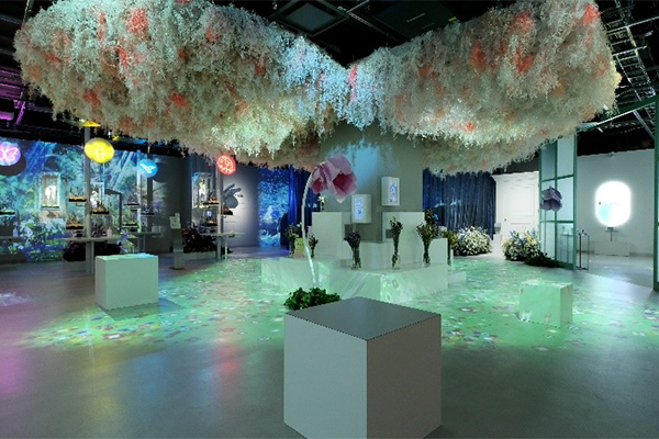 Image of NAKED FLOWERS FOR YOU/NAKED meets Sen no Rikyū.