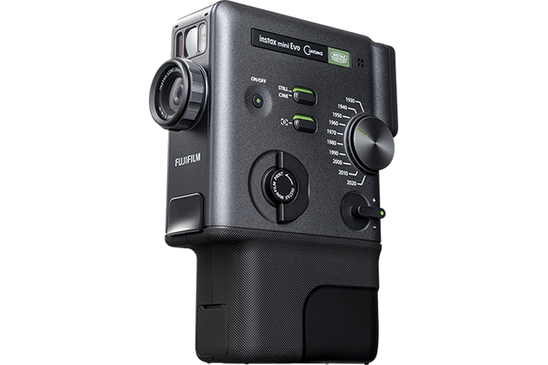 [photo] Fujifilm instax mini Evo Cinema™ camera