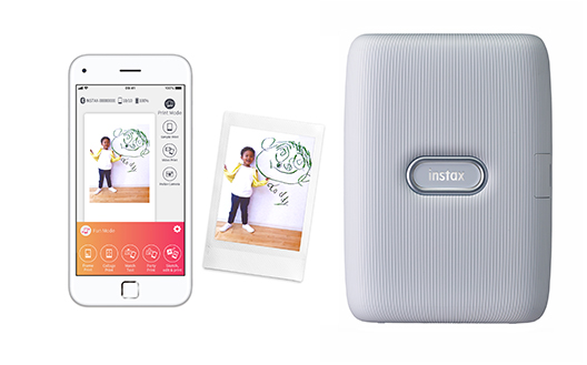 Smartphone app for “instax mini Link”