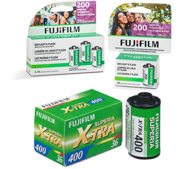 [photo] Fujifilm 200 film with its box and X-Tra 400 film with it's box