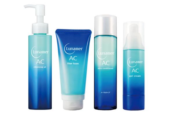 [photo] 4 Lunamer Adult Scne Care products with a light blue background